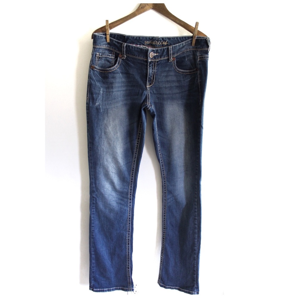Maurices Distressed Boot Jeans 9/10 Long Preowned